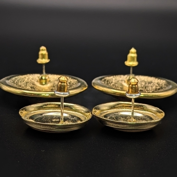 Vintage Lot of 2 Pairs of Goldtoned Enamel Earrings - Picture 5 of 5